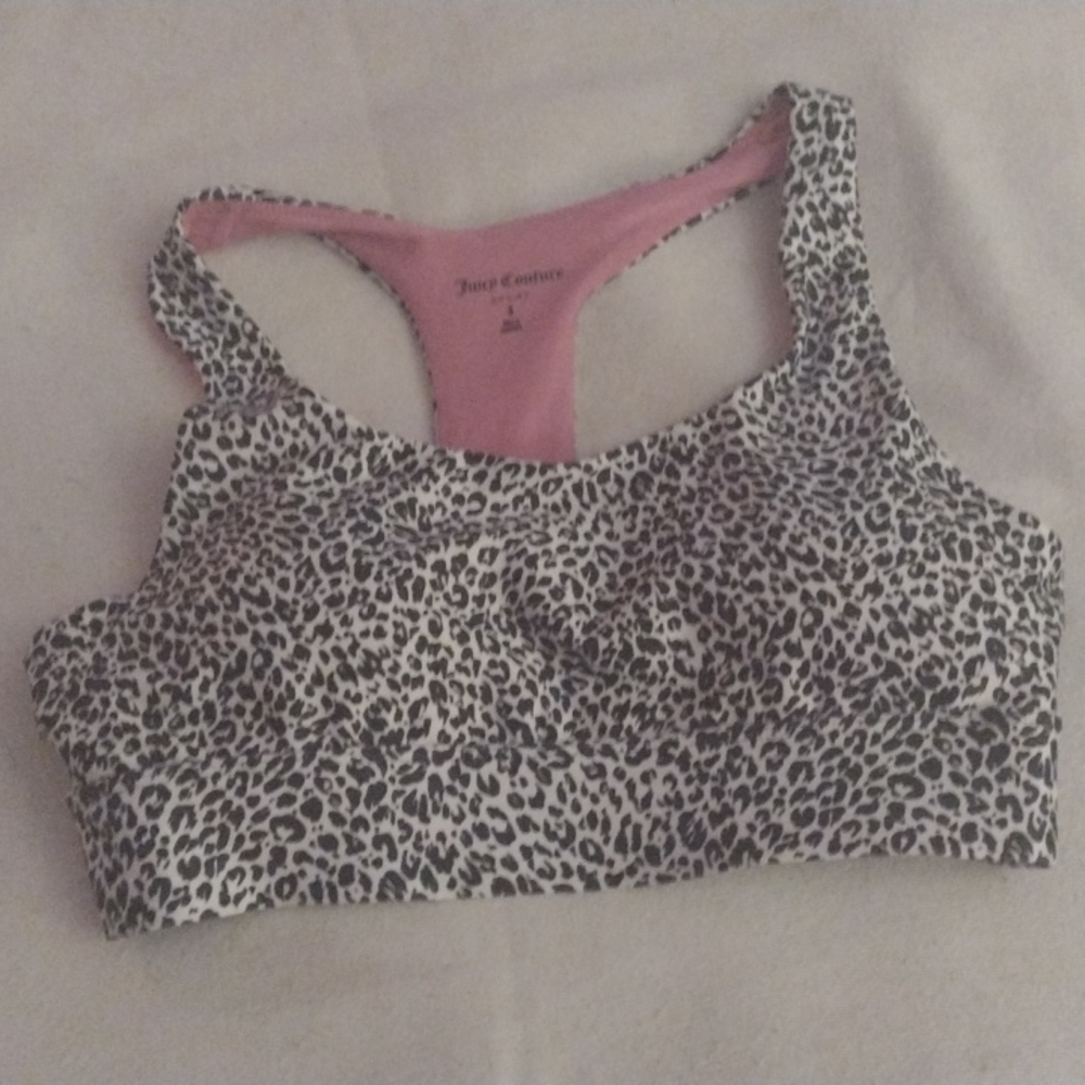 Sports bra